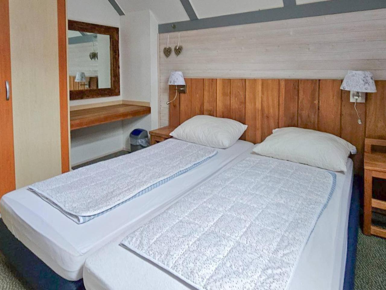 Ferienhaus "Gestiefelter Kater" Am See Im Bergland Kirchheim  Exterior foto